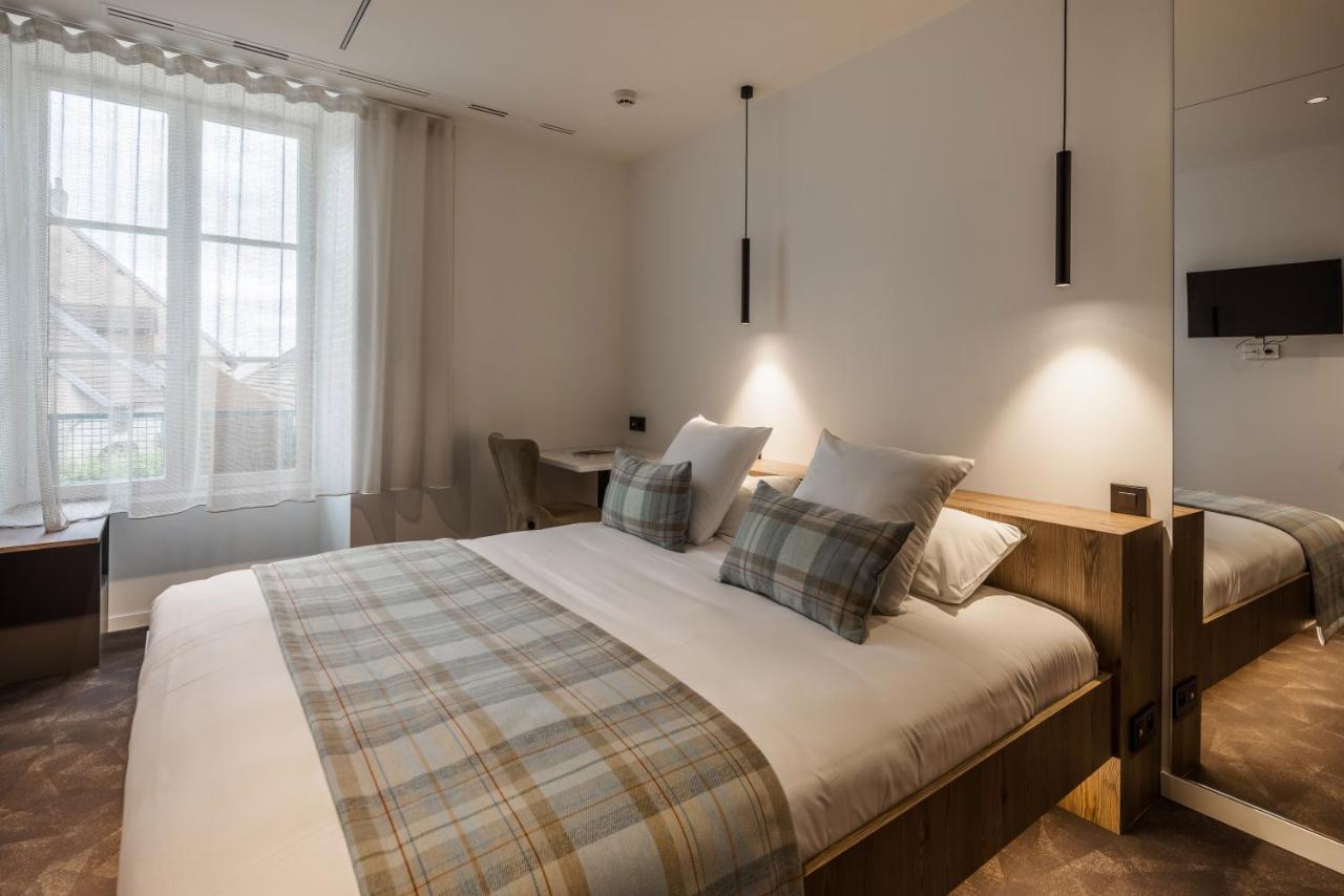 Logis Hotel Parenthese, Restaurant & Spa Chille Eksteriør billede