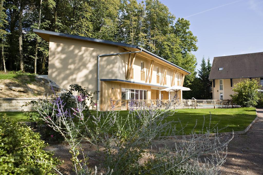 Logis Hotel Parenthese, Restaurant & Spa Chille Eksteriør billede